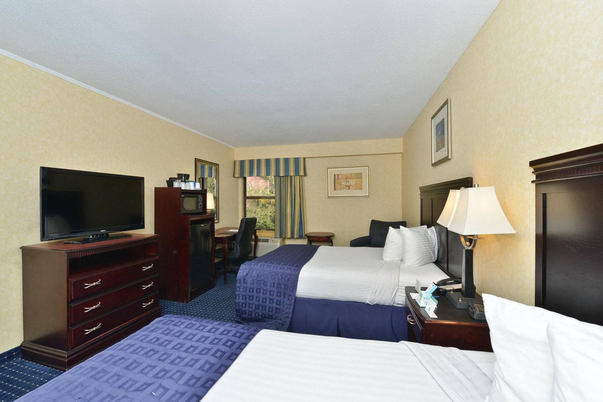 Best Western Historic Фредерик Екстериор снимка